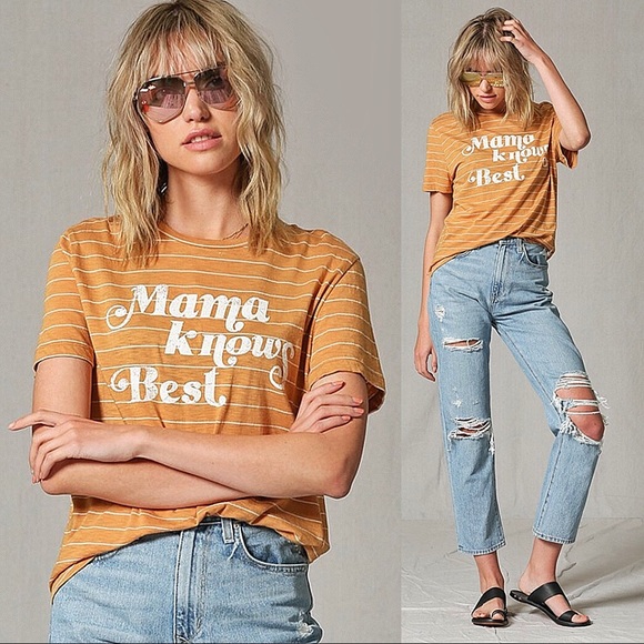 NEW! Mama Knows Best Graphic Tee - Picture 5 of 6